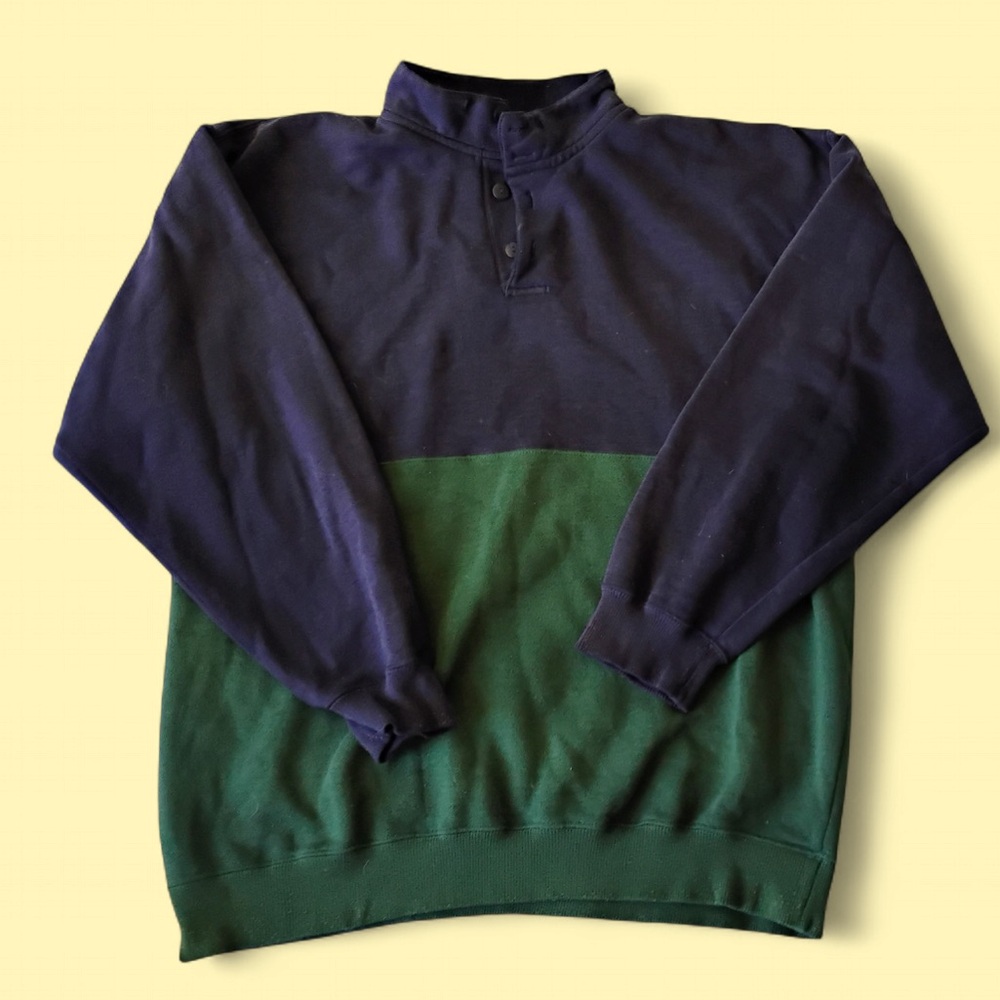 Classic Navy and Green Crewneck Sweater